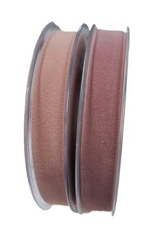 Links oud roze rechts de rosymauve.