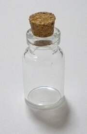 Mini glazen flesjes 100st.