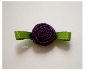 Roosje op strikje,paars